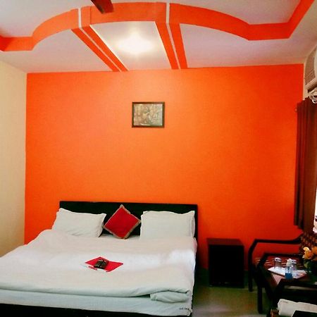 Hotel Aananda Харидвар Экстерьер фото